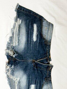 Women’s Distressed Denim Shorts Size L High Rise Dark Wash Ripped Frayed Cutoff